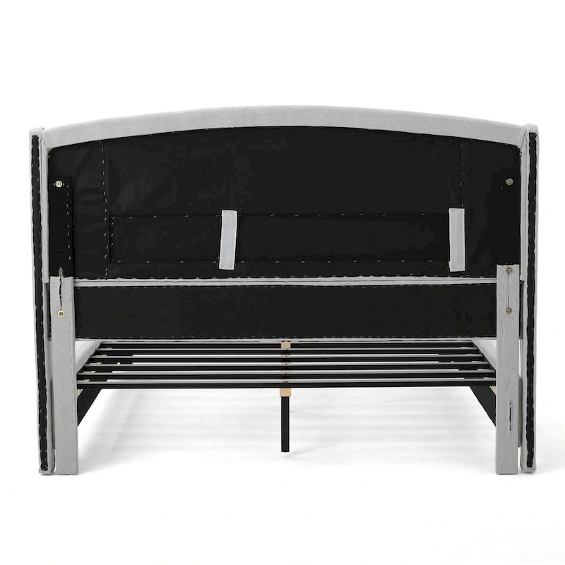 Cama de plataforma tapizada King Size con cabecero Wingback con botones