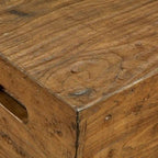 Mesa auxiliar tipo caja de madera rústica cuadrada