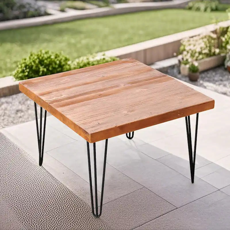 Mesa auxiliar de madera con patas de horquilla de hierro
