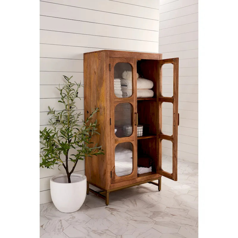 Vitrina de madera con dos puertas