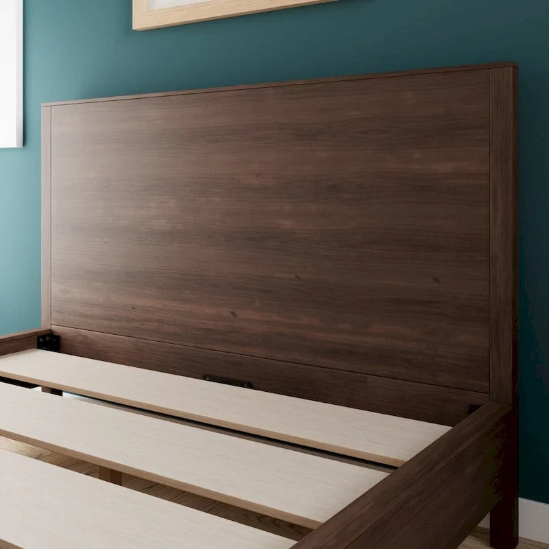 Cama con plataforma de madera maciza y cabecero