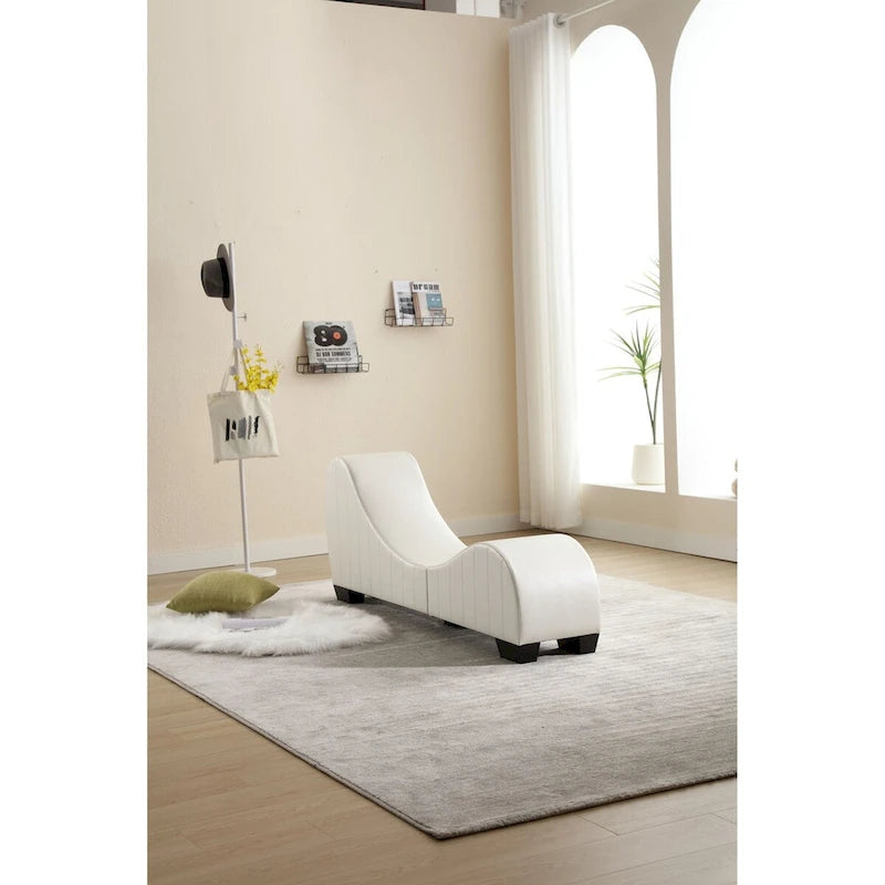 Chaise longue de yoga con tapizado de piel sintética y estructura curva