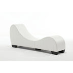 Chaise longue de yoga con tapizado de piel sintética y estructura curva