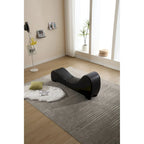 Chaise longue de yoga con tapizado de piel sintética y estructura curva