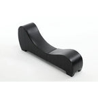 Chaise longue de yoga con tapizado de piel sintética y estructura curva